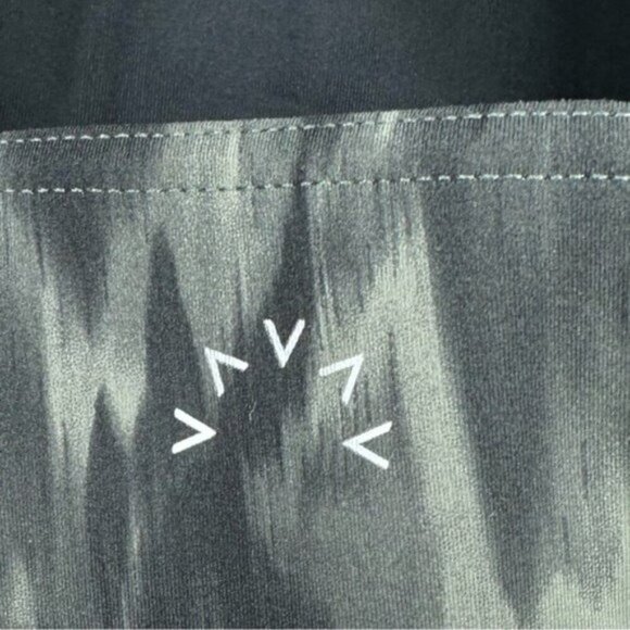 Varley Sherman Sports Bra Watercolour Aztec Animal Medium Support XS - Picture 7 of 10